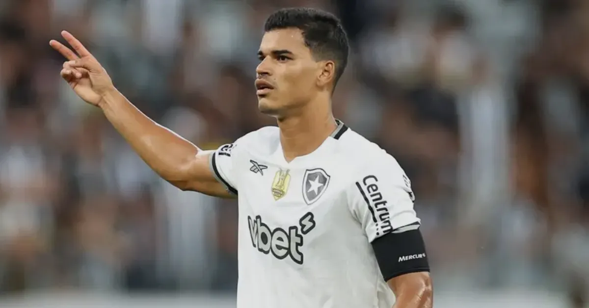 Fortaleza Perto de Danilo Barbosa: O Impacto da Contratação do Volante do Botafogo no Leão