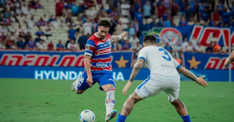 Fortaleza x Vélez: Gramado do José Amalfitani Suporta Chuva Forte Antes de Duelo Crucial na Libertadores