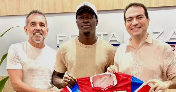 Fortaleza Assegura Talento Nigeriano: Fashanu Renova Contrato por Três Anos